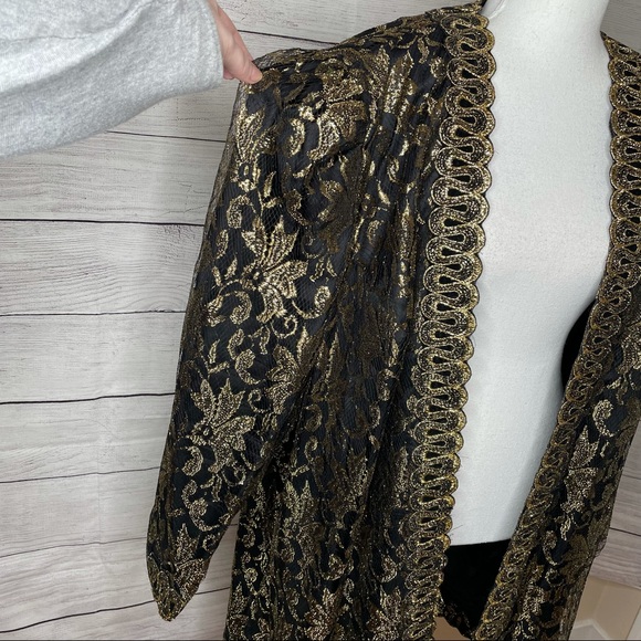 Gemini Nites | Vintage ILGWU Black & Gold Metallic Brocade Lace Oversized Jacket - Picture 3 of 11